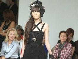V roce 2007 Amy inspirovala Karla Lagerfelda k vytvoen uniktn kolekce pro