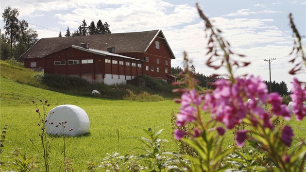 Farma Anderse Behringa Breivika v norském msteku Asta. (28. ervence 2011)