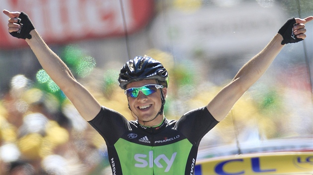 Norský cyklista Edvald Boasson-Hagen se raduje z triumfu v 17. etap na Tour de