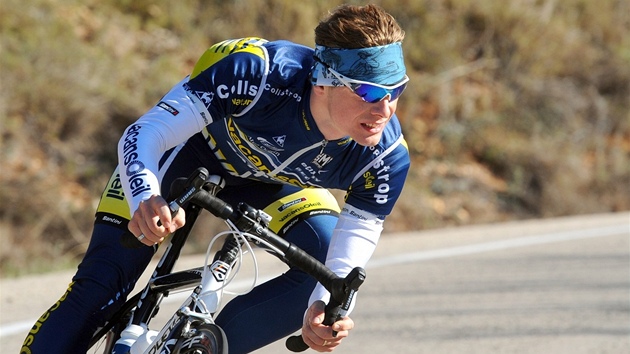 ZACHRÁNĚNÝ. Cyklista Gorik Gardeyn mohl etapu závodu Kolem Valonska dokončit ZACHRÁNĚNÝ. Cyklista Gorik Gardeyn mohl etapu závodu Kolem Valonska dokončit