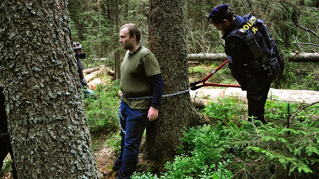 Blokáda kácení strom u Ptaího potoka na umav v lét 2011. 