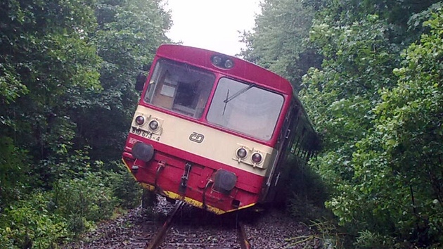 Nehoda motorového vlaku u Rychnova na Jablonecku