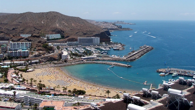 Výhled na pobeí ostrova Gran Canaria