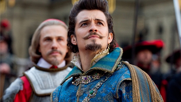 Z filmu Ti muketýi 3D - Orlando Bloom jako vévoda z Buckinghamu