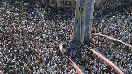 Demonstrace proti syrskmu prezidentovi Baru Asadovi ve mst Ham (19.
