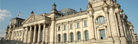 Berlínská budova Nmeckého spolkového snmu (ilustraní snímek) 