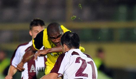 Na kamerunského stelce Leóny Kweukeho budou sparané spoléhat v odvet play-off o Evropskou ligu proti Vaslui.