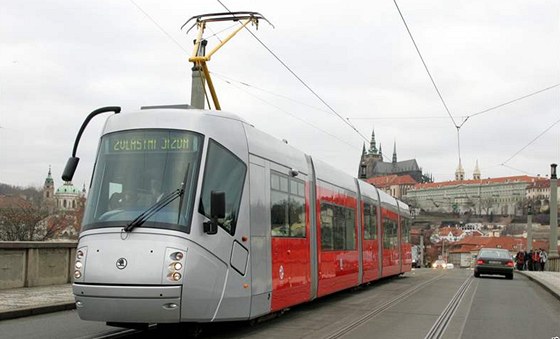 Tramvaj 14T s designem Porsche.