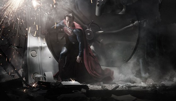 První obrázek nového Supermana v podání Henryho Cavilla aneb obrázek k filmu