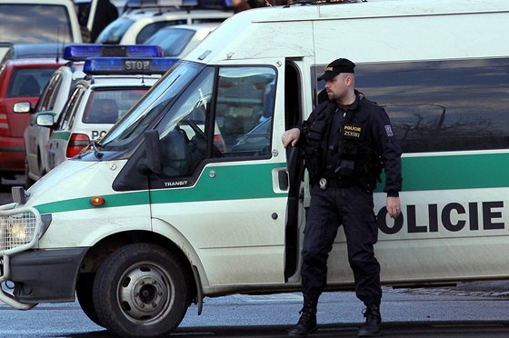 Policie rozjela pátrání, mu na pot zbil enu a vzal odtud peníze. Ilustraní foto