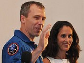 Astronaut Andrew J. Feustel s manelkou Indirou v brnnské hvzdárn