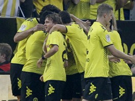 RADOST. Hri Borussie Dortmund se raduj ze vstelenho glu.