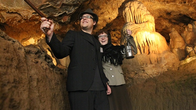 Ilustraní snímek Sletu bubeník v Punkevní jeskyni.
