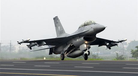 USA dodají Egyptu stíhací letouny F-16.