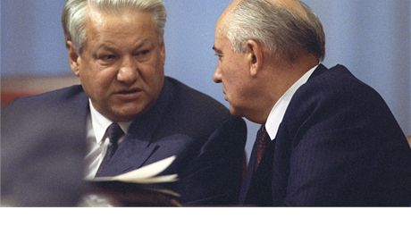 Prezident SSSR Michail Gorbaov diskutuje s Borisem Jelcinem. (archivní snímek...