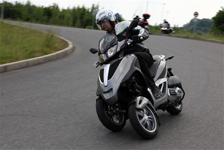 Piaggio MP3