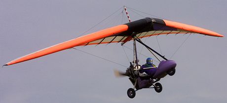 V Silvkách na Brnnsku a v MIkulov si lidé stují na motorová rogala a helikoptéry. Podle nich létají moc nízko (ilustraní snímek).