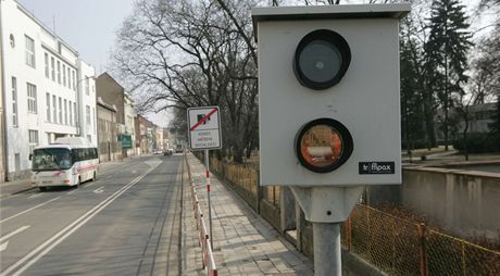 ternberk do dvou runých ulic, kterými vede prtah mstem, rozmístí stacionární radary. V kraji u si je v minulosti poídil napíklad Prostjov (na snímku).