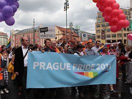 V ele prvodu krel organiztor Czeslaw Walek, fredaktor gay asopis Ji