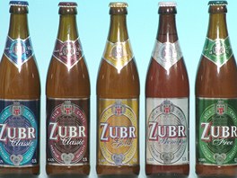 Vechny druhy piva Zubr, znak pevzalo z erbu pn z Perntejna.