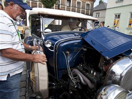 Soutní automobily byly vyrobeny mezi roky 1910 a 1985. Na snímku Ford A, 40