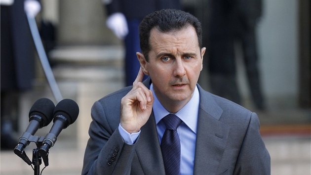 Syrský prezident Baár Asad (archivní snímek z prosince 2010)