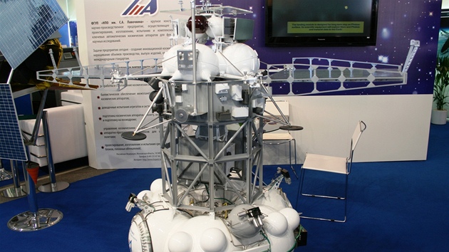Makety sondy Mars-Grunt vystavená na aerosalónu MAKS