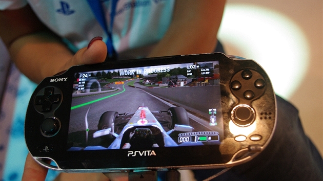 PlayStation Vita od Sony na herní akci Gamescom v Kolín