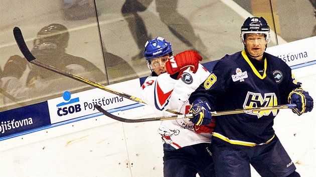 Ilustrační fotografie ze zápasu Pardubice - HV71. Ilustrační fotografie ze zápasu Pardubice - HV71.