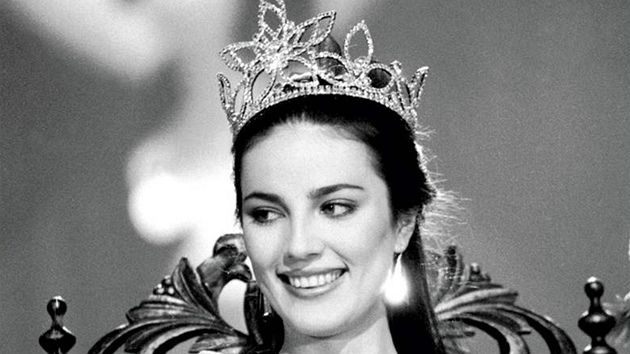 Ivana Christov se stala Miss eskoslovenska 9. dubna 1989. 