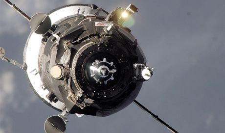 Progress-M íslo 26 pi piblíení k vesmírné stanici ISS v srpnu 2007