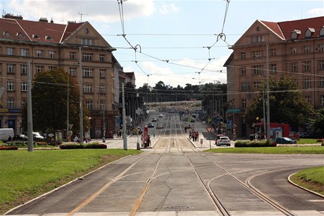 Rekonstruovaná tramvajová tra z Vítzného námstí do Podbaby