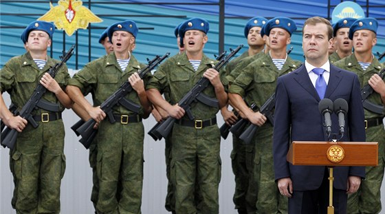 Prezident Dmitrij Medvedv se v prosinci podívá do Prahy. Ilustraní