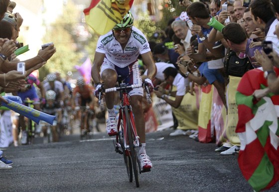 STOUPÁNÍ DO CÍLE. panlský cyklista Joaquím Rodríguez si na Vuelt jede pro