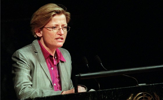 Anna Lindhová na snímku z roku 2000