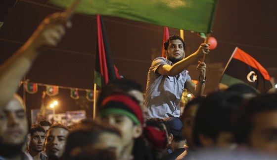 Libyjci slaví v ulicích. Jak se na poslední události dívají jejich krajané usazení v R?