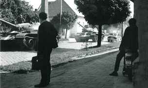 Tanky okupant v ulicch Hranic v srpnu 1968