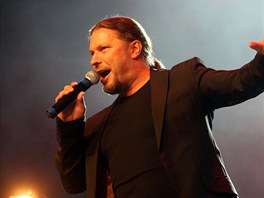 Koncert u krásného barokního zámku v Jaromicích zpestily i písn Petra