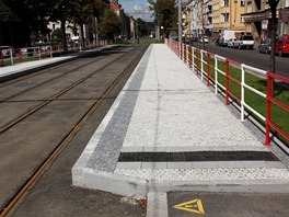 Rekonstruovan tramvajov tra z Vtznho nm. do Podbaby - zastvka Lotysk