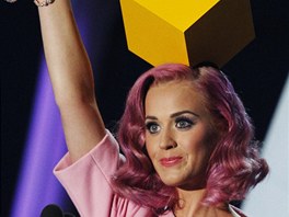 Katy Perry s kostkou na hlav na MTV Video Music Awards 2011