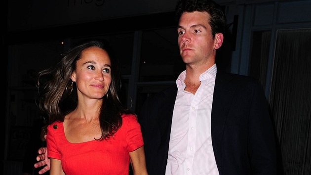 Pippa Middletonová s přítelem Alexem Loudonem Pippa Middletonová s přítelem Alexem Loudonem