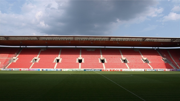 Jak se bude jmenovat stadion v Edenu, kde hraje fotbalová Slavia? Návrhy posílejte do redakce, teba práv vá tip vyhraje.