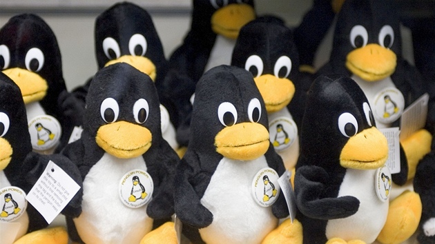 Tučňáci symbolizují Linux. A pro Microsoft byl Linux v minulosti symbolem Tučňáci symbolizují Linux. A pro Microsoft byl Linux v minulosti symbolem