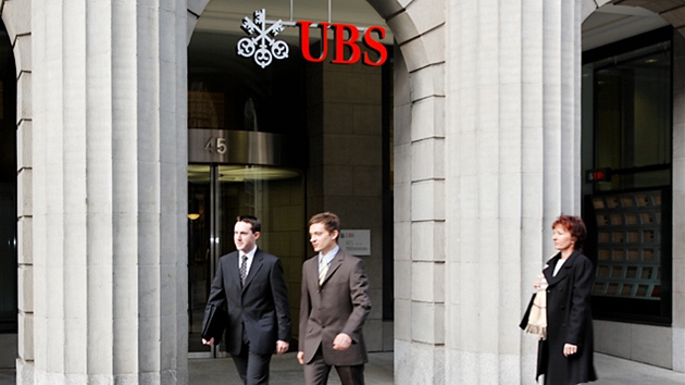 Švýcarská banka UBS. Její sídlo v Curychu. Švýcarská banka UBS. Její sídlo v Curychu.