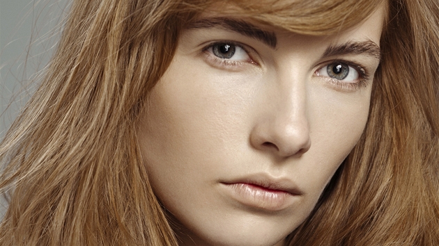 V anket o nej finalistku soute Schwarzkopf Elite Model Look se nejvíce líbila 18letá Helena Kuráová.