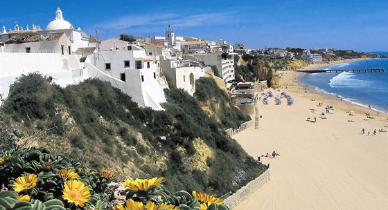 Pro koupání jsou nejlepí pláe na jiním pobeí Algarve, od mysu Cabo de San