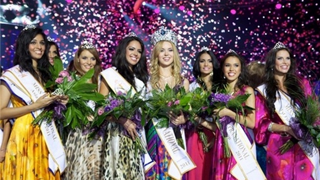 Miss Supranational 2011 se stala tiadvacetiletá polská studentka Monika