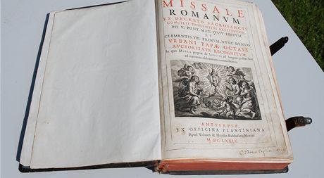 Misál z roku 1679 podepsaný Zdekem Kaplíem ze Sulevic objevili letos v srpnu