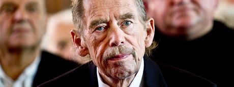 Exprezident Václav Havel se zastal divadel v Brn a podepsal petici proti sníení píspvk.