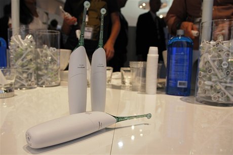 Philips SoniCare AirFloss - zubn ni budoucnosti